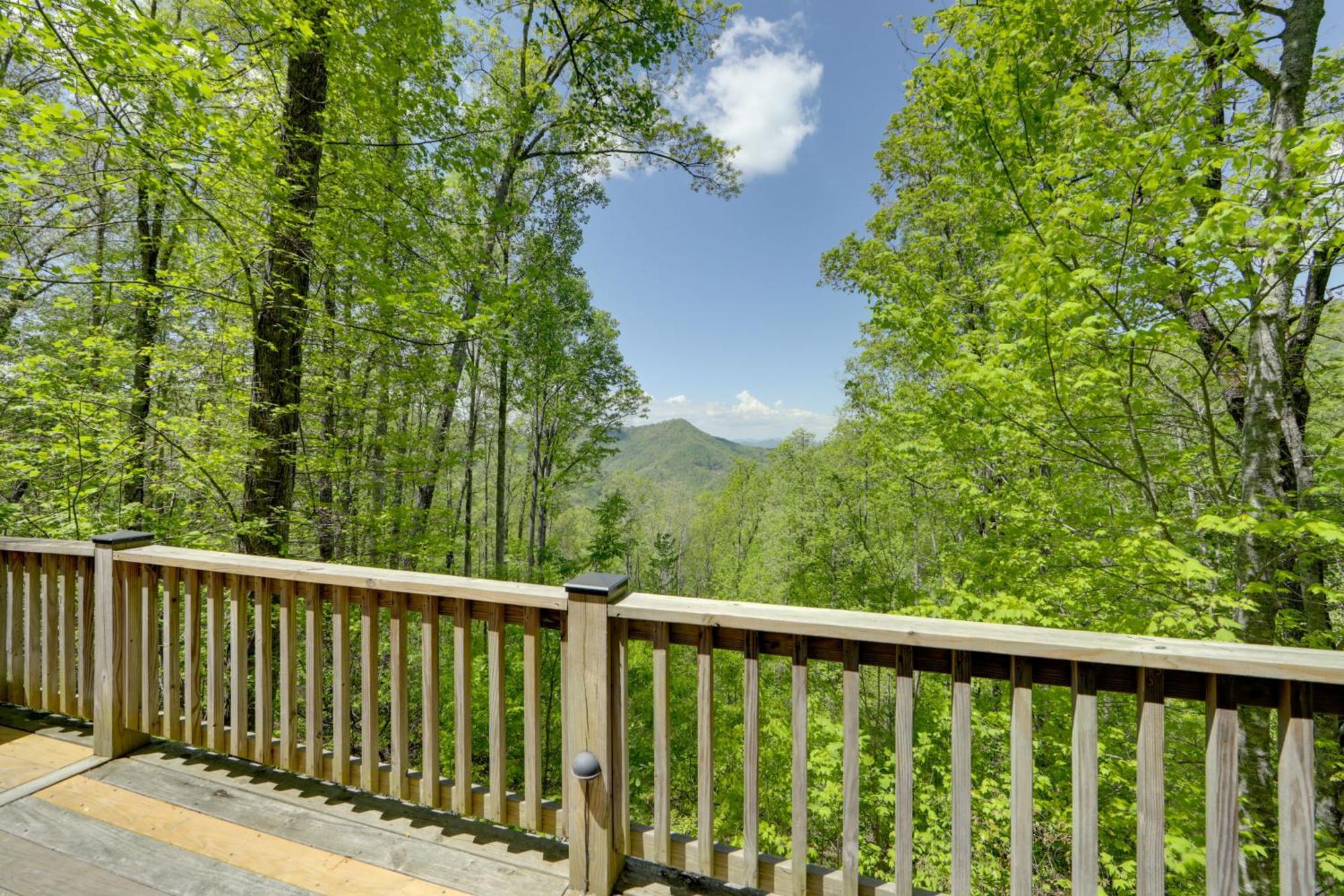 Bryson City Cabin With Hot Tub And Mountain Views! Exterior foto